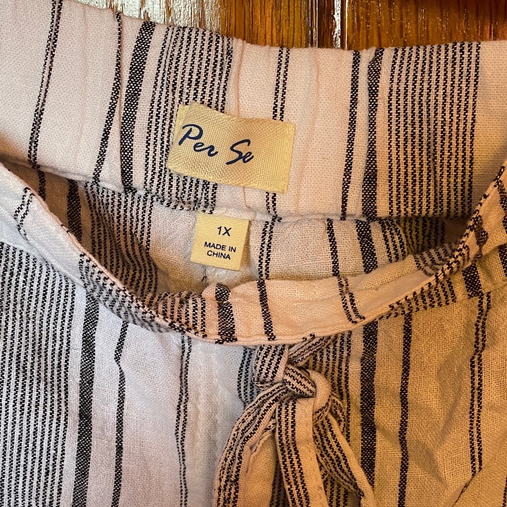 Per Se Women's Cropped Striped Pants in Black and White - Picture 2 of 4